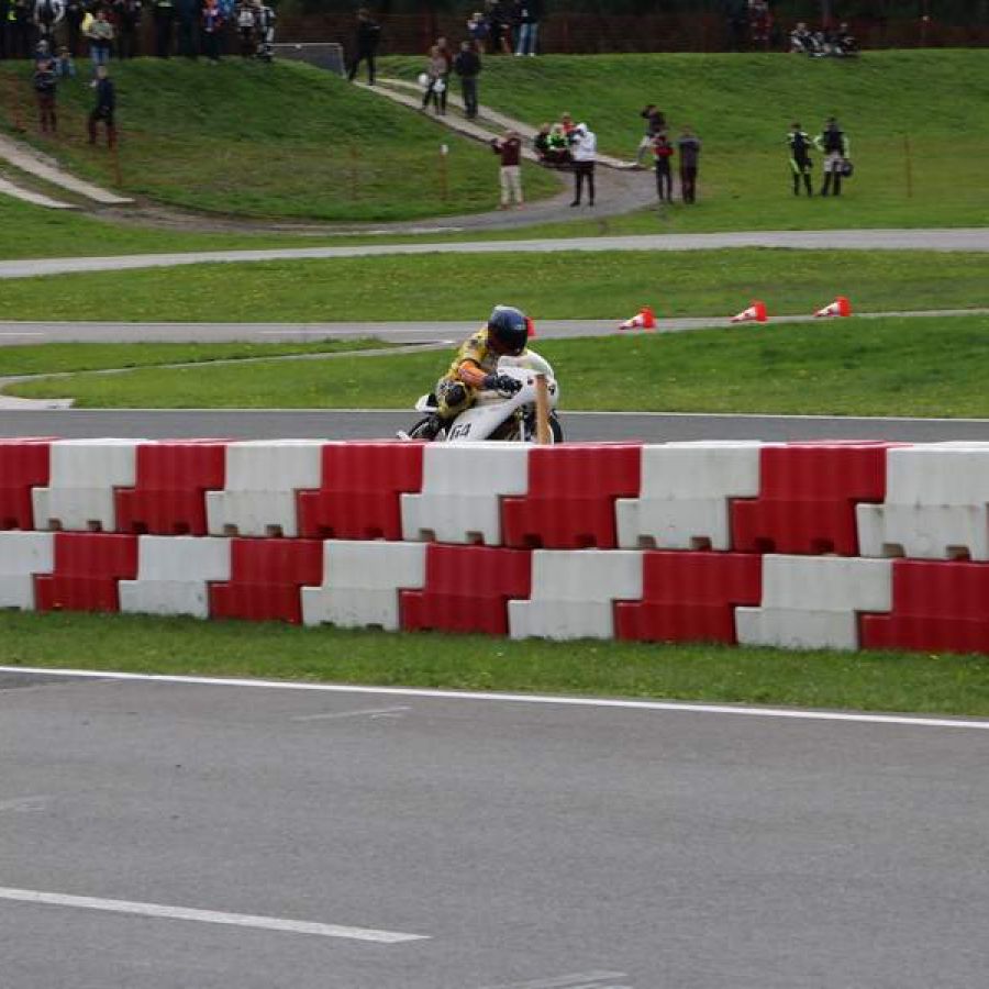 classic-moto-race-festival-vransko-2024-amd-domzale-004196797094C-106B-4B6E-60CA-113790B7994A.jpg