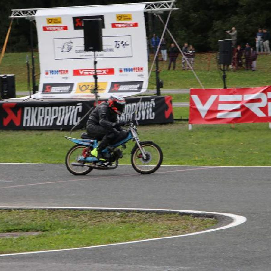 classic-moto-race-festival-vransko-2024-amd-domzale-00425CA469382-72DC-6999-C1B8-F750FFECBD81.jpg