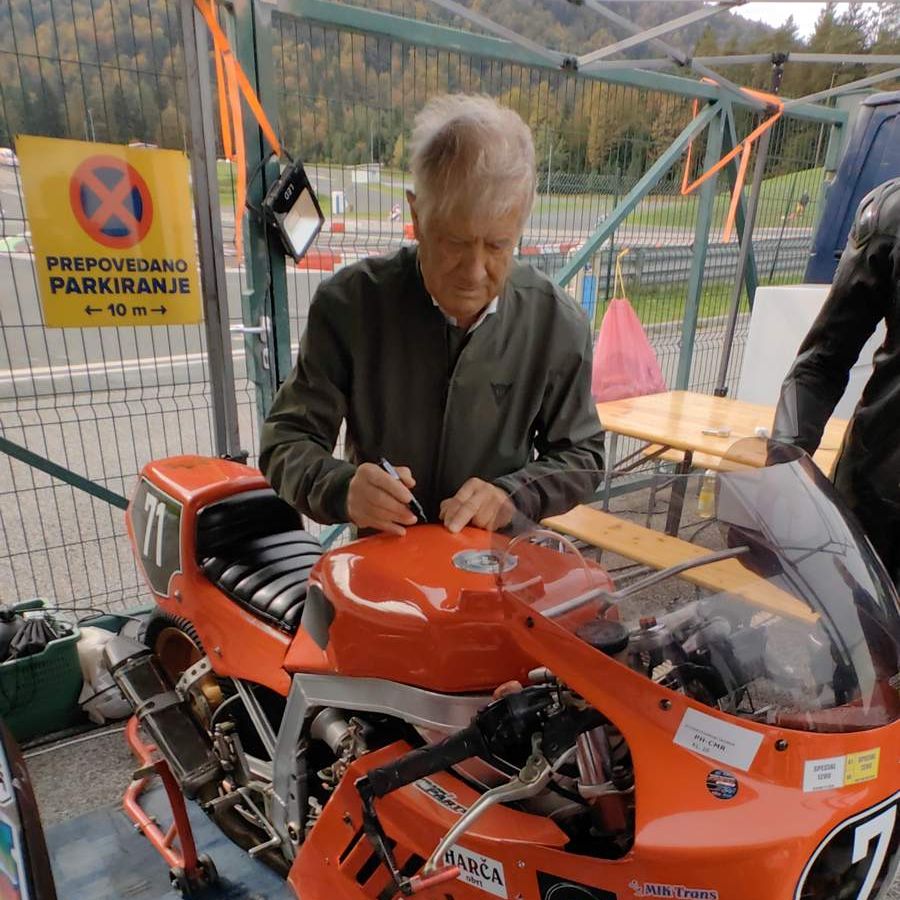 classic-moto-race-festival-vransko-2024-amd-domzale-00761F6EA4BBF-DD84-9680-BCC0-6CC599343655.jpg