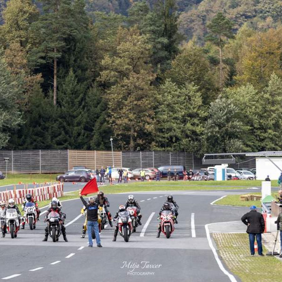 classic-moto-race-festival-vransko-2024-amd-domzale-01109C601625D-3286-4FE7-5692-F46F8A12EC46.jpg