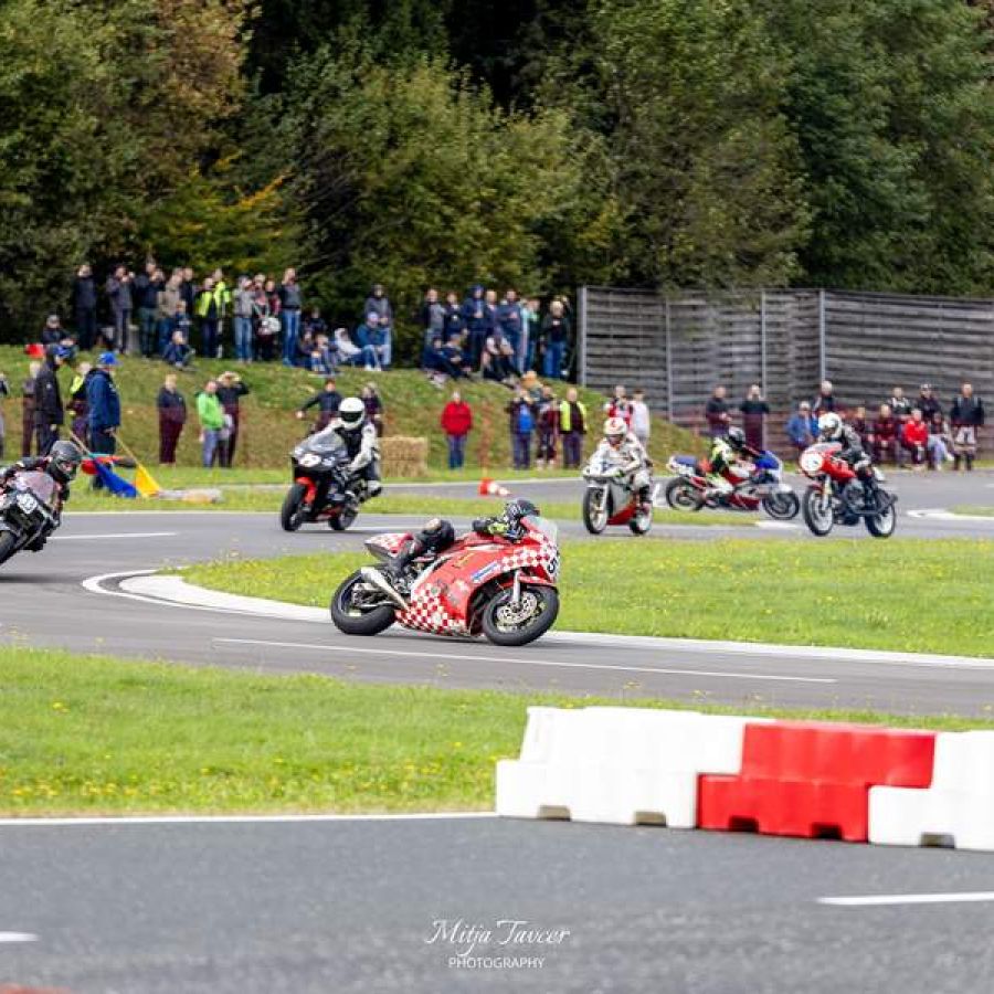 classic-moto-race-festival-vransko-2024-amd-domzale-01116EE7C5F52-FDCB-3340-00DA-D55EB2181481.jpg